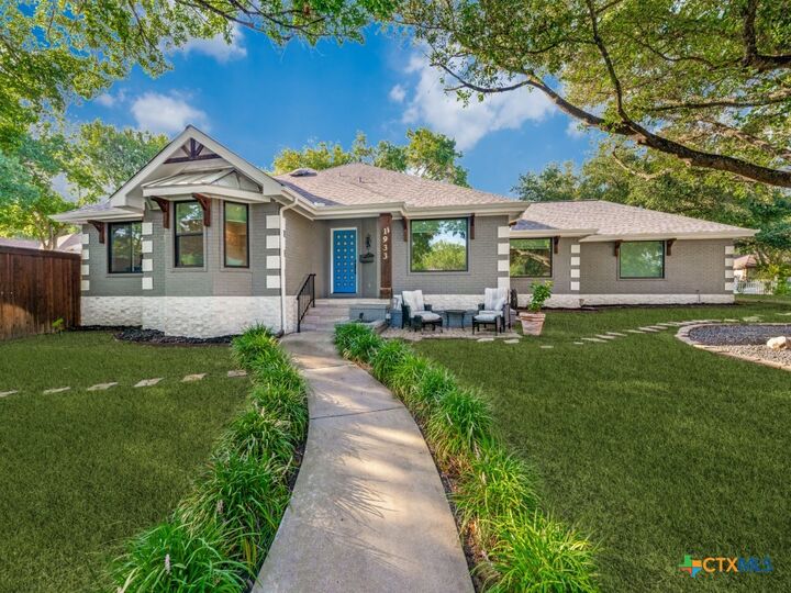 Property Photo: 1933 Squire Circle TX 78130