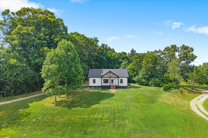 Property Photo:  222/225 Summit Road  TN 37354 
