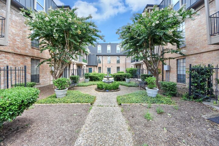 Property Photo:  2475 Underwood Street 262  TX 77030 
