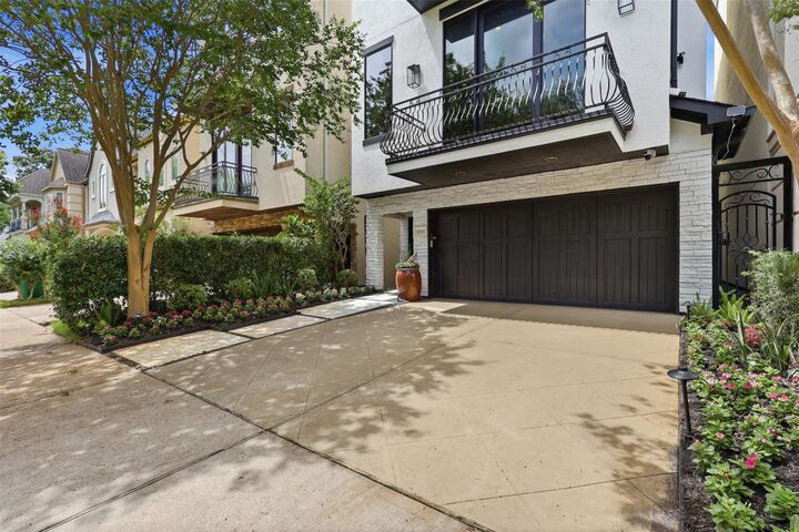 Property Photo: 5330 Fayette Street TX 77056