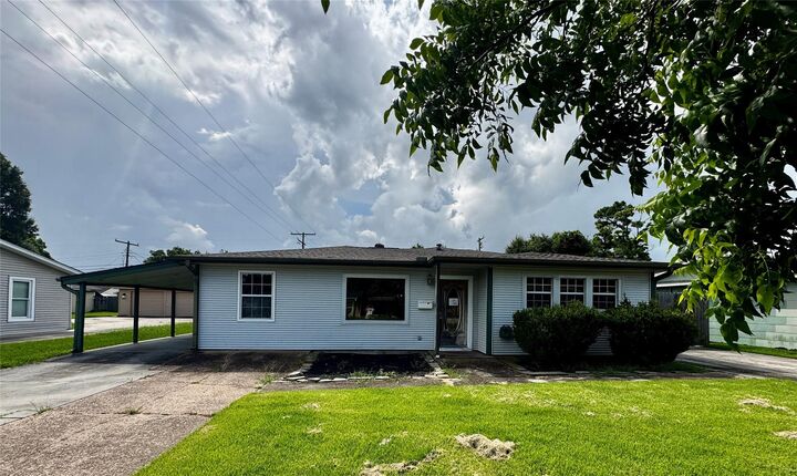 Property Photo:  2301 7th Street  TX 77651 
