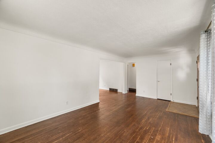 Property Photo:  3114 48th Place  IA 50310 
