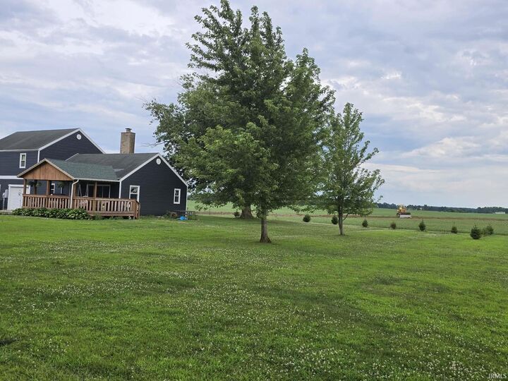 Property Photo:  2824 W 600 N  IN 47348 