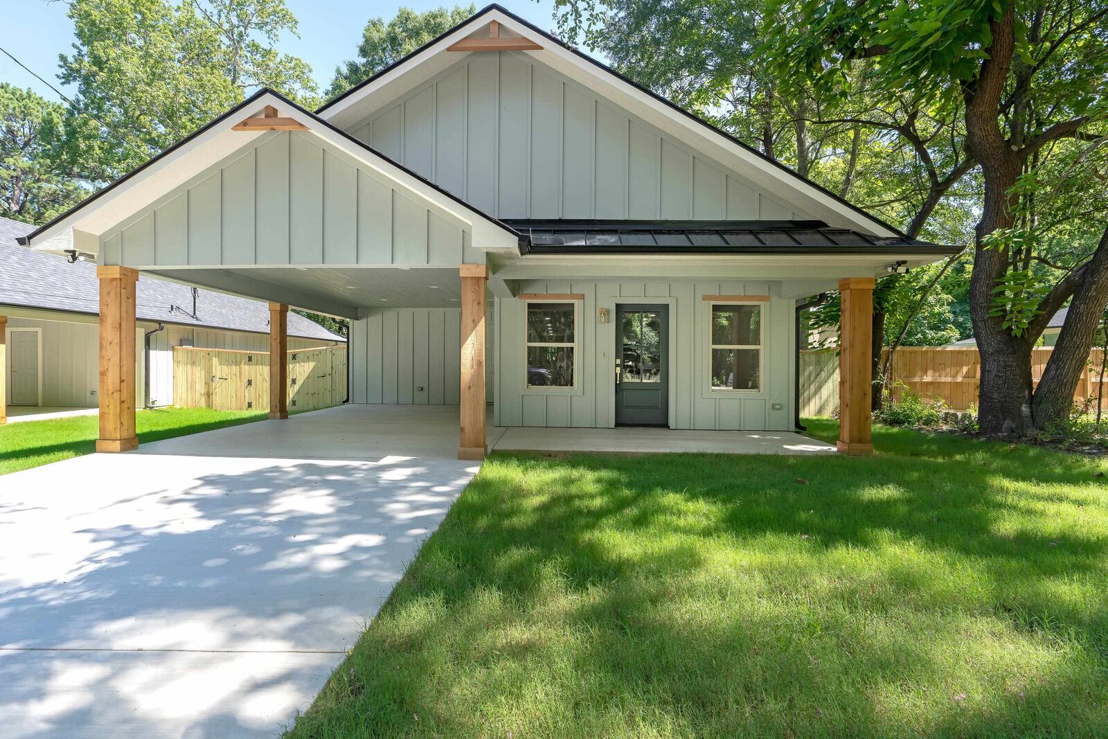 Property Photo:  107 Garrett Street  TX 75602 