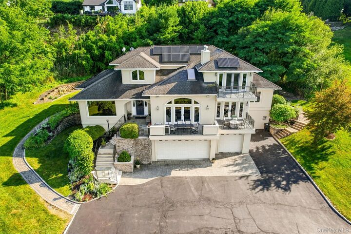 Property Photo: 2 Half Moon Ridge NY 12520