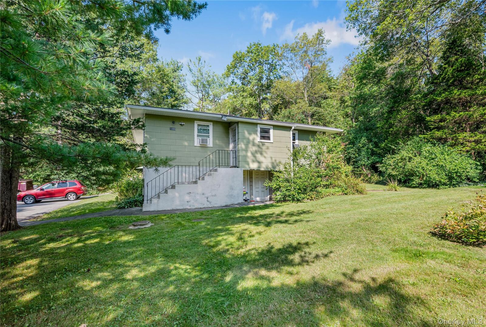 Property Photo:  1093 Orange Turnpike 2  NY 10950 