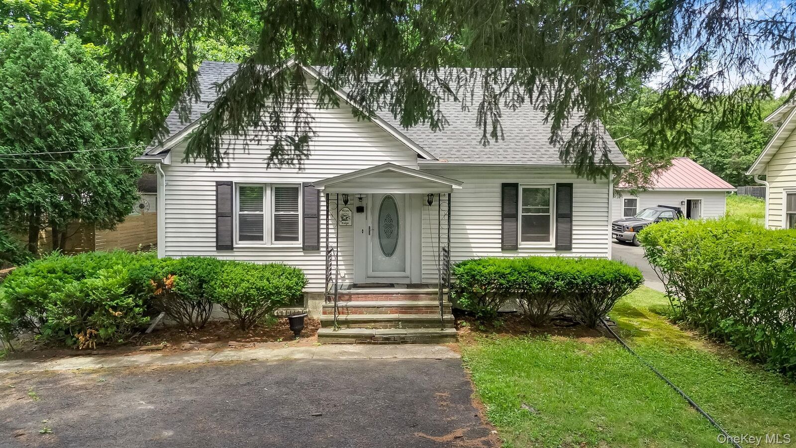 Property Photo: 19 N Ohioville Road NY 12561