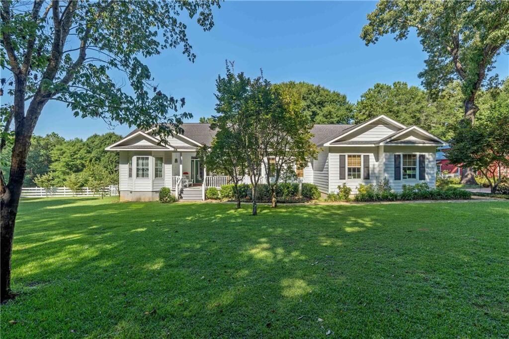 Property Photo: 16560 Old Ganey Road AL 36507