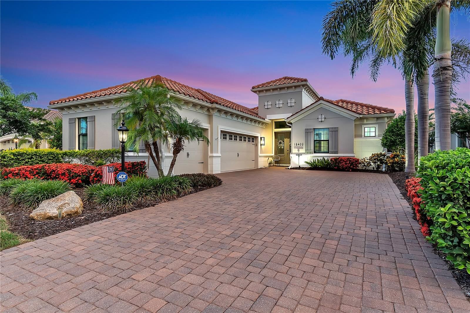 Property Photo:  15402 Castle Park Terrace  FL 34202 