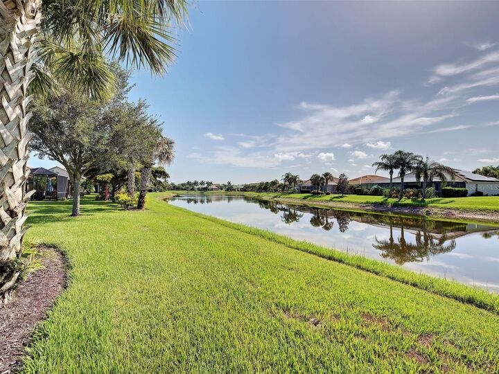 Property Photo:  19690 Quisto Street  FL 34293 