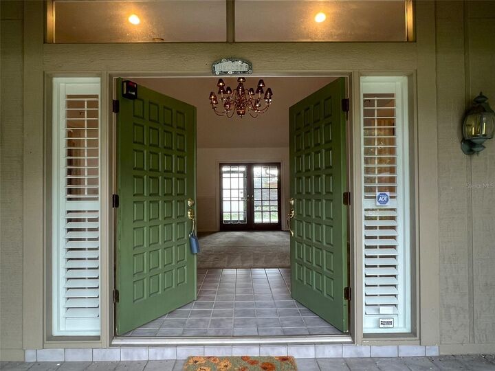 Property Photo: 6328 N Queensway Drive FL 33617