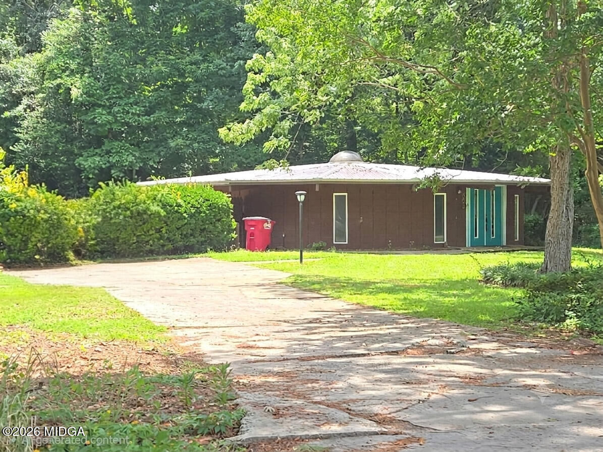 Property Photo: 882 N Confederate Drive GA 31220