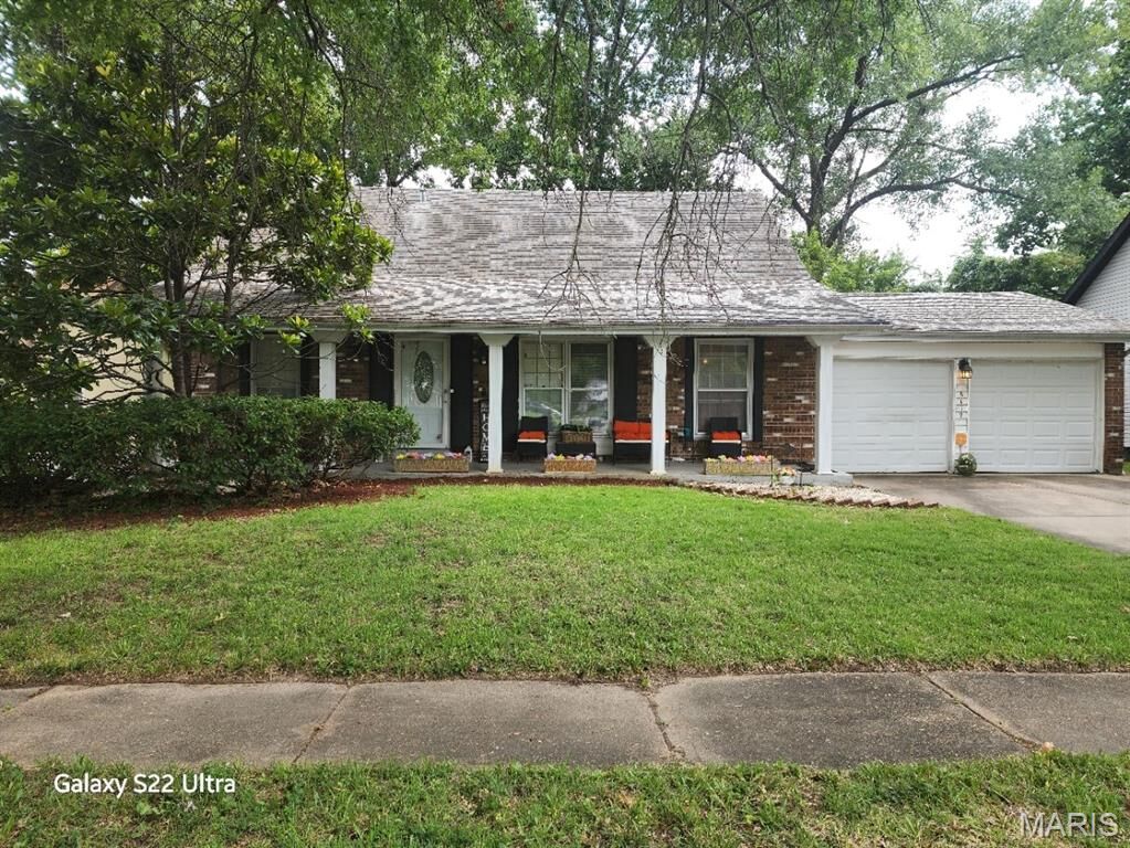Property Photo: 5412 Priorybrook Road MO 63033