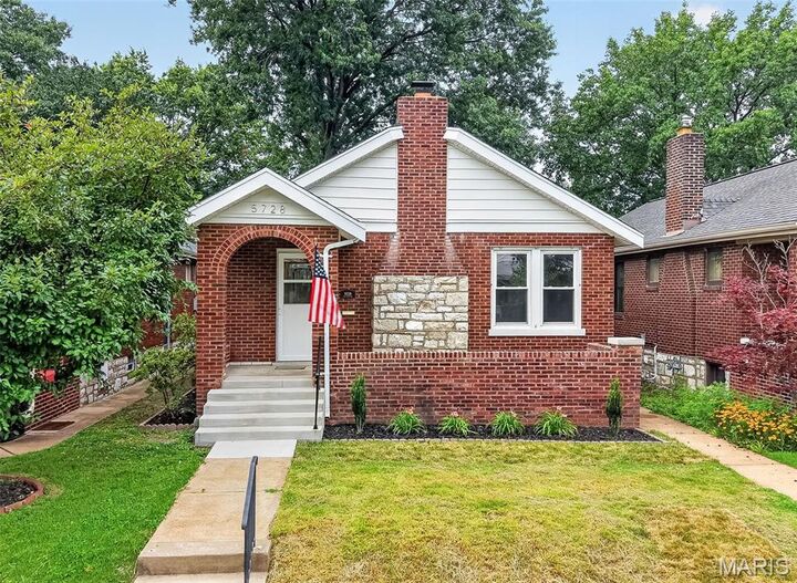Property Photo:  5728 Holly Hills Avenue  MO 63109 