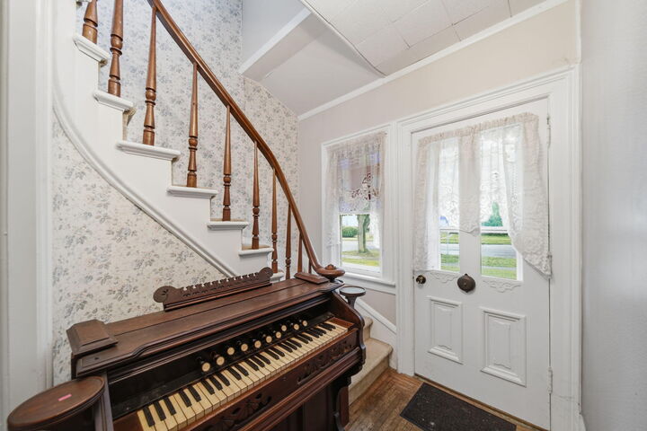 Property Photo:  520 W Main Street  MI 48158 