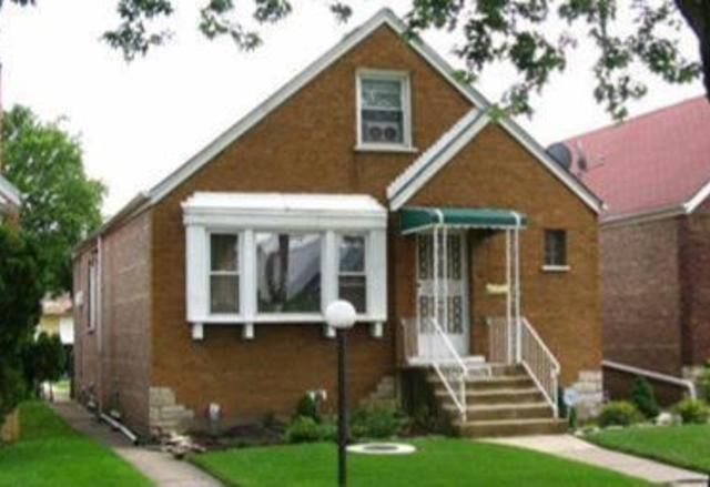 Property Photo:  9023 S Cornell Avenue  IL 60617 