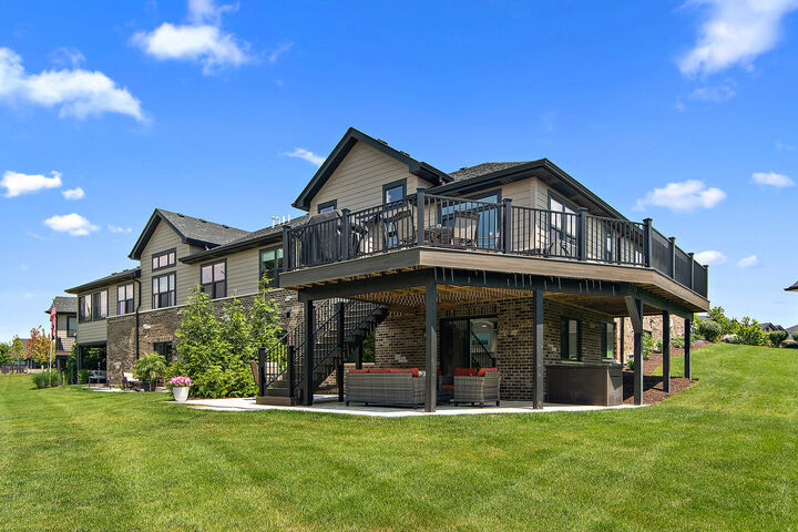 Property Photo: 1352 Lacoma Court IL 60441
