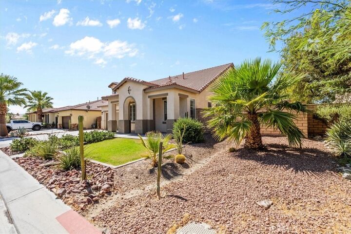 Property Photo:  79667 Winsford  CA 92203 