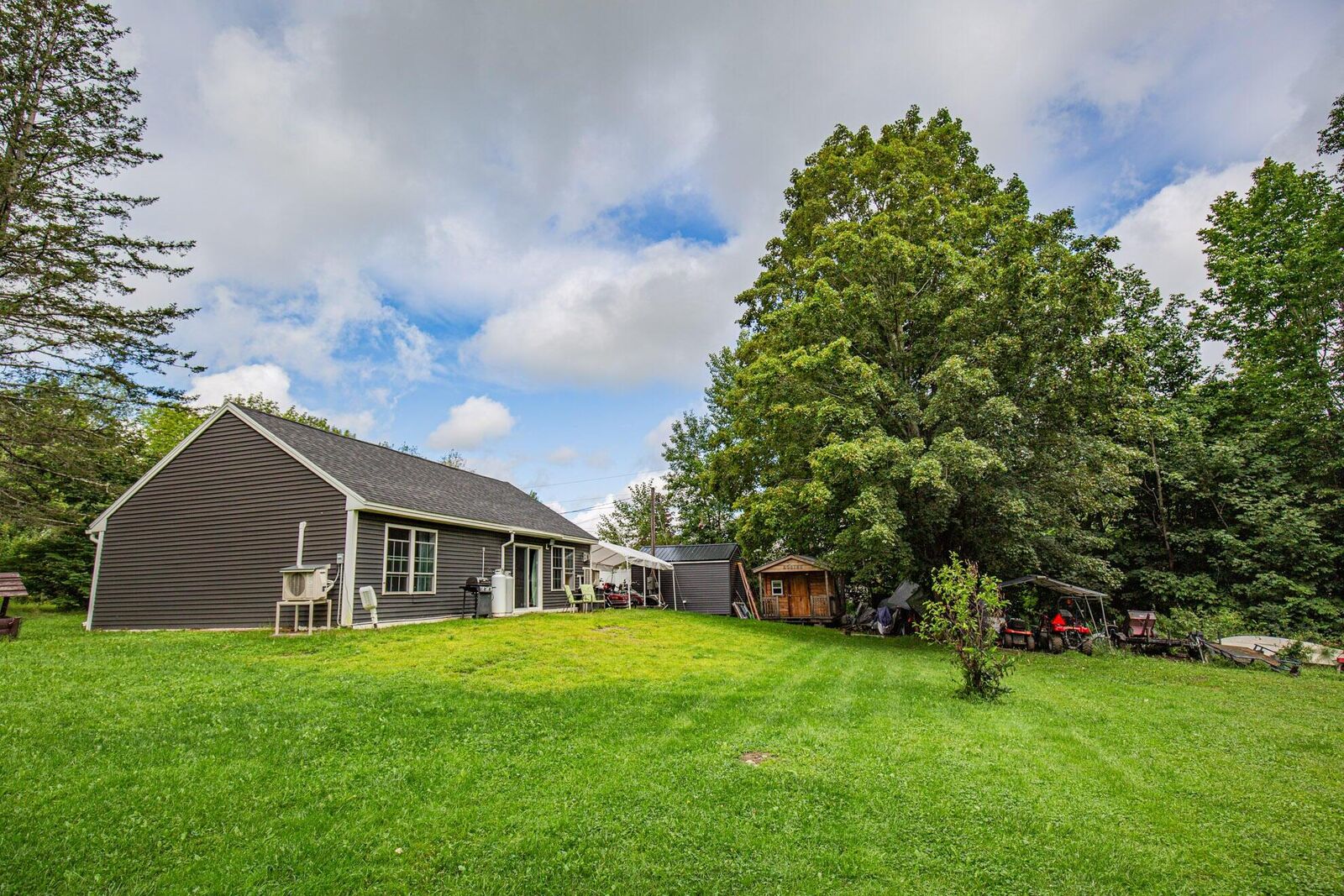 Property Photo: 1467 Pushaw Road ME 04401