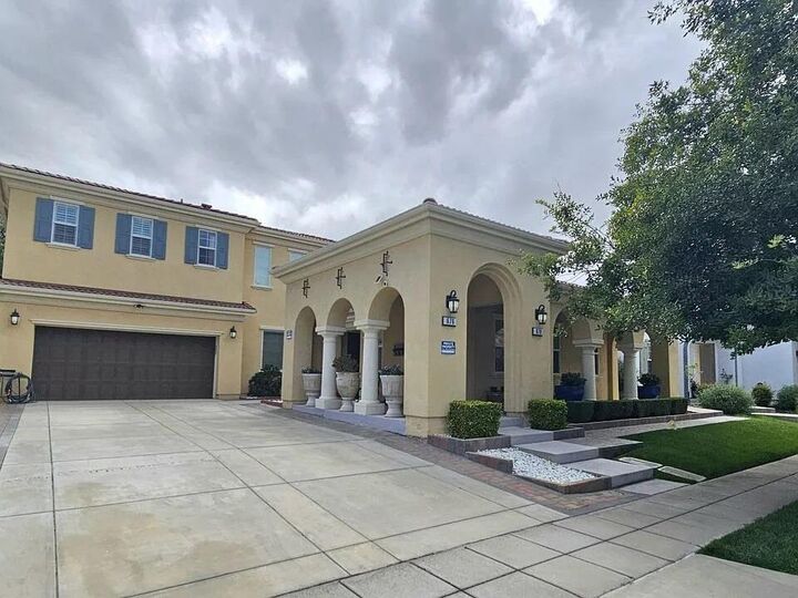 Property Photo:  676 W Jardin Terrace  CA 95391 