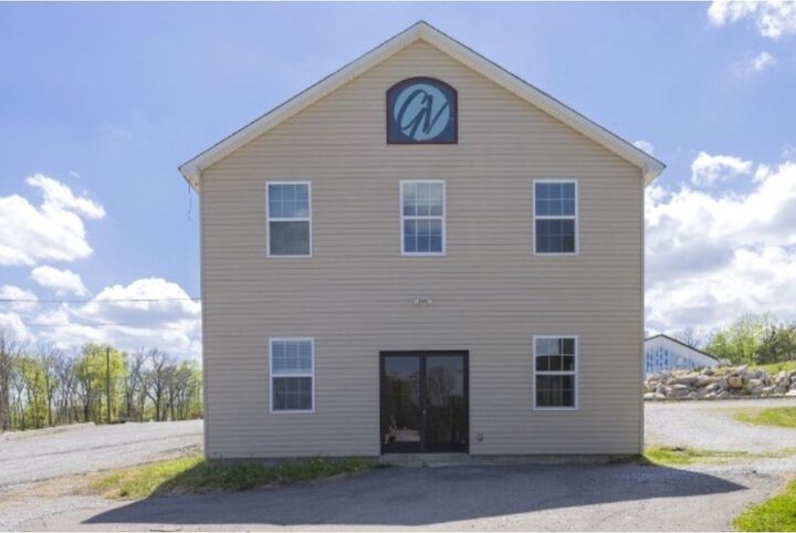 Property Photo:  1805 Chandler Rd  TN 37122 