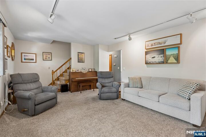 Property Photo:  4 Dogwood Terrace  NJ 07470 