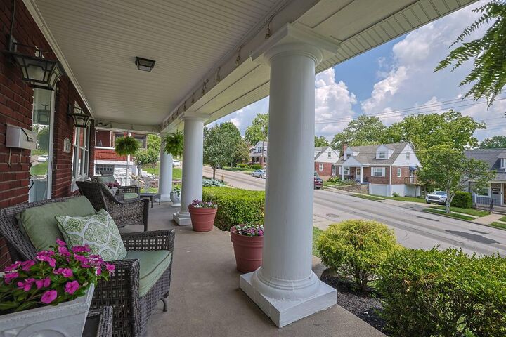 Property Photo: 1131 Highland Avenue KY 41075