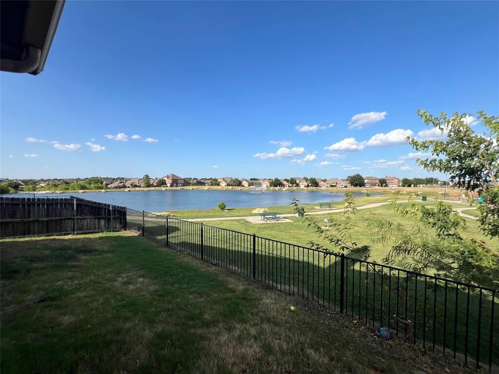 Property Photo: 12404 Woods Edge Trail TX 76244