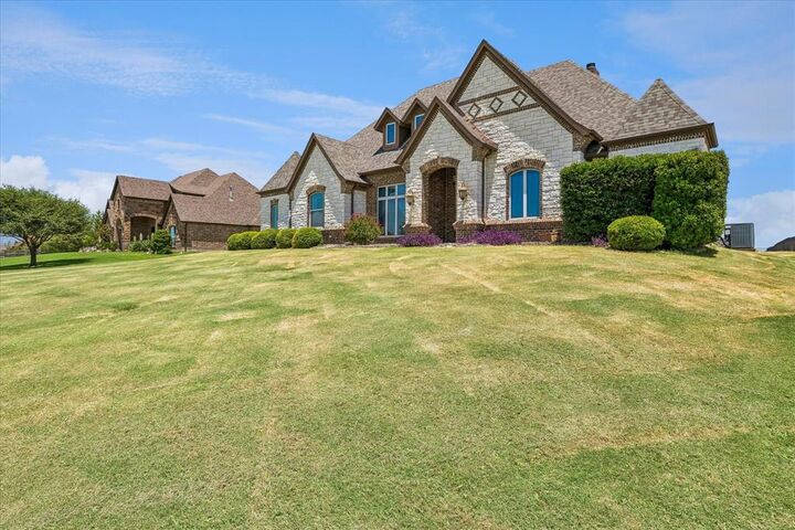 Property Photo:  12076 Noelle Way  TX 76179 