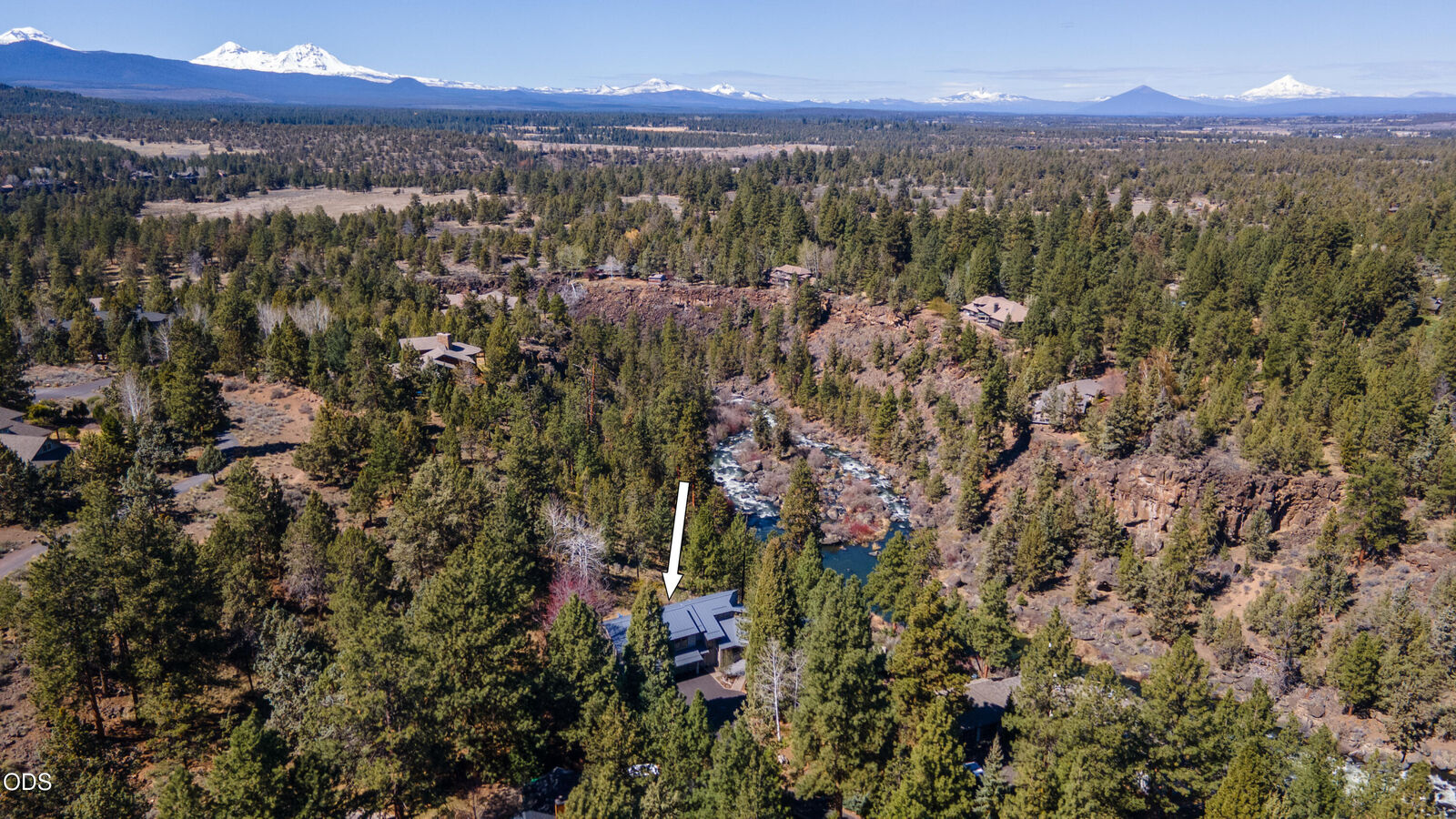 Property Photo:  4211 NW Lower Village Road  OR 97703 