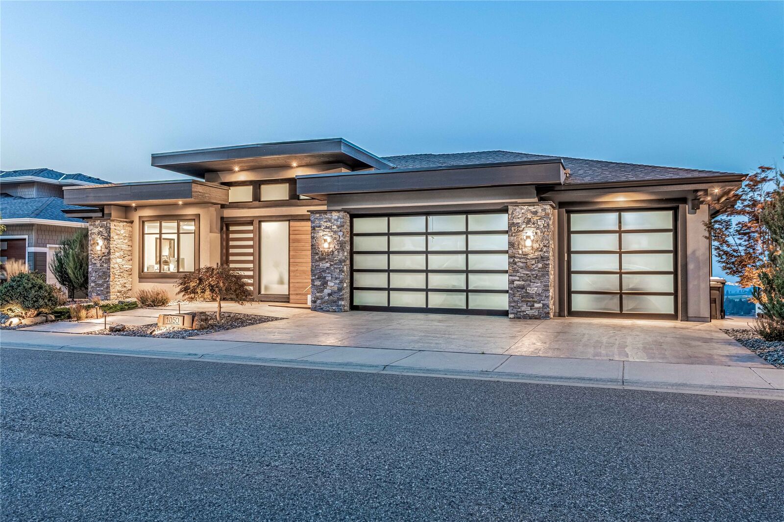 Property Photo: 1050 Ledgeview Court BC V1W 5M6