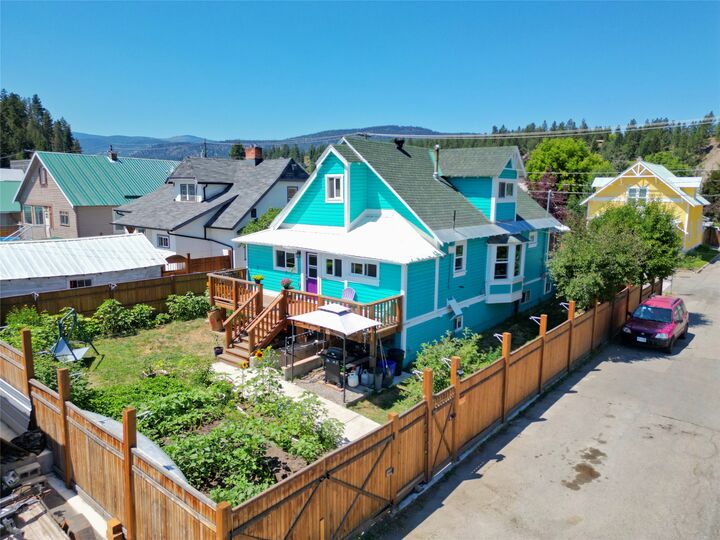 Property Photo: 54 Billiter Avenue BC V0X 1W0