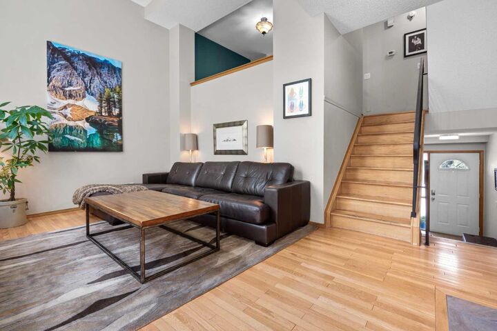 Property Photo: 17 Glenbrook Villas SW AB T3E 7E8