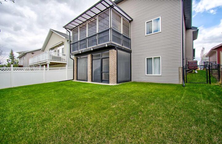Property Photo: 49 Thornfield Close SE AB T4A 2K7