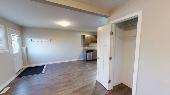Property Photo:  9422 88 Street A  AB T8X 0H2 
