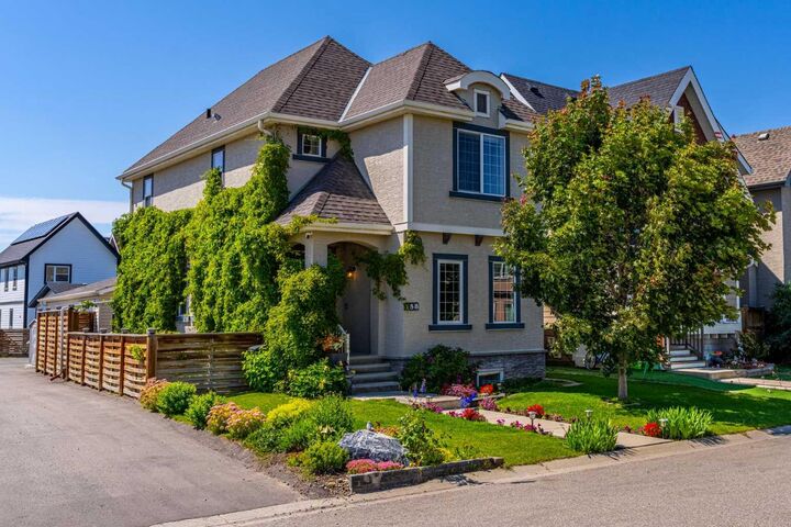 Property Photo: 158 Mahogany Grove SE AB T3M 1W9