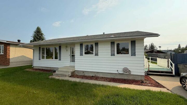 22 Athabasca Drive — photo 1