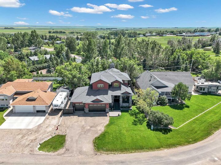 Property Photo: 607 Tokar Road AB T0K 1Z0