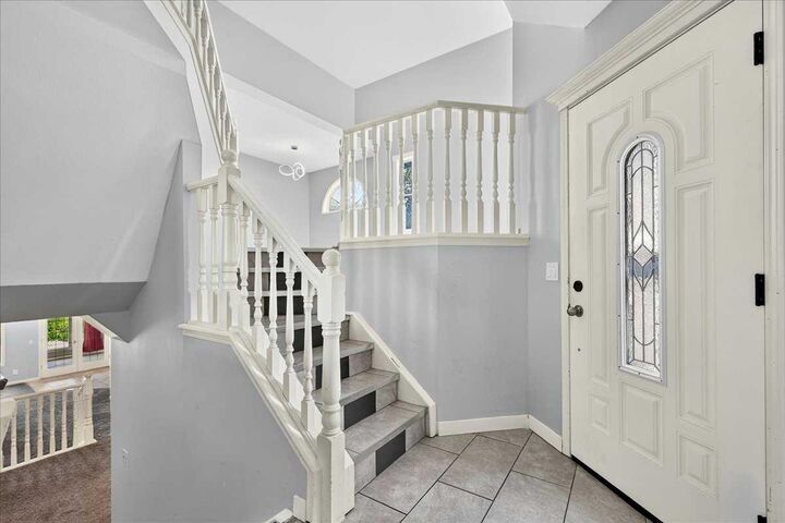 Property Photo: 254 Douglas Glen Heath SE AB T2Z 2N1