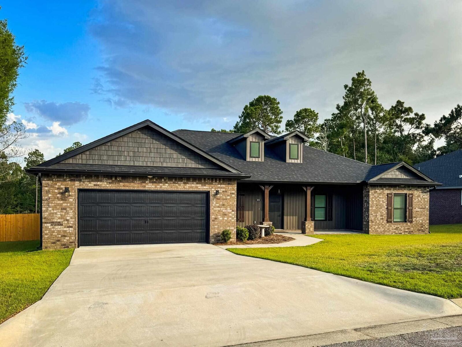 Property Photo: 5003 Timber Ridge Dr FL 32571