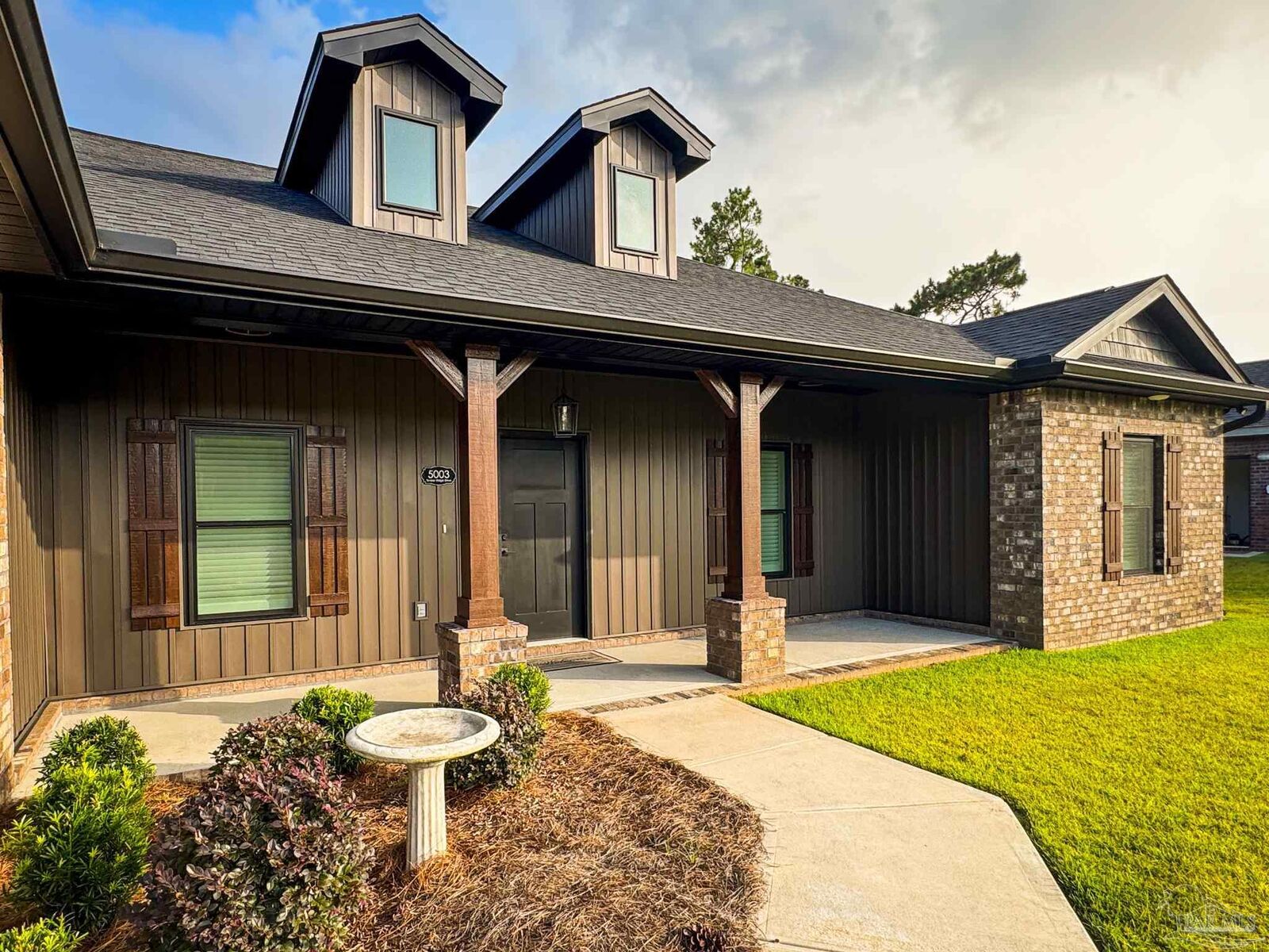 Property Photo:  5003 Timber Ridge Dr  FL 32571 