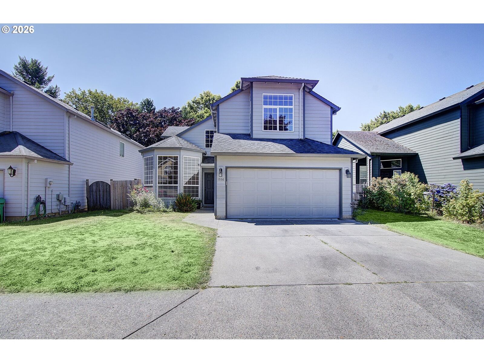 Property Photo:  1556 NE 27th Ter  OR 97030 