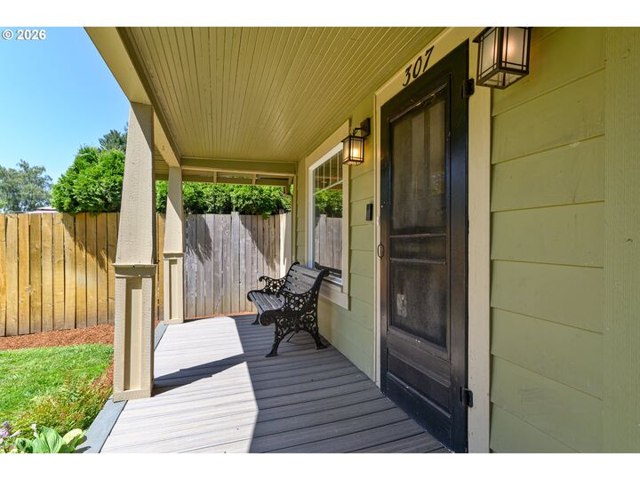 Property Photo:  307 W 2nd St  OR 97132 