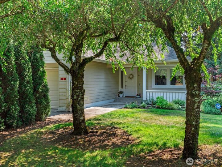 Property Photo:  10 S Chandler Court B  WA 98365 