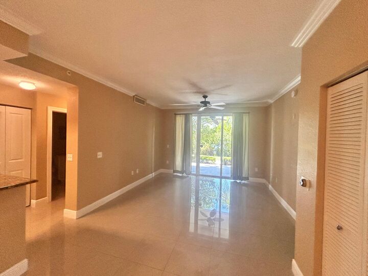 Property Photo:  1660 Renaissance Commons Boulevard 2111  FL 33426 