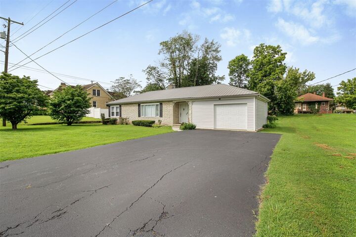 Property Photo:  210 W Owen Street  KY 42127 