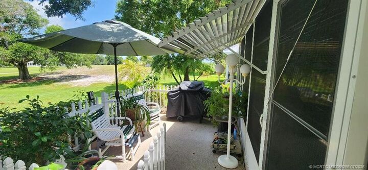 Property Photo: 7811 McClintock Way FL 34952