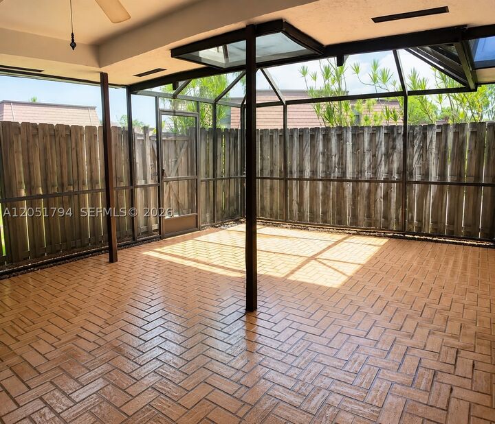 Property Photo: 7671 W Courtyard Run W FL 33433