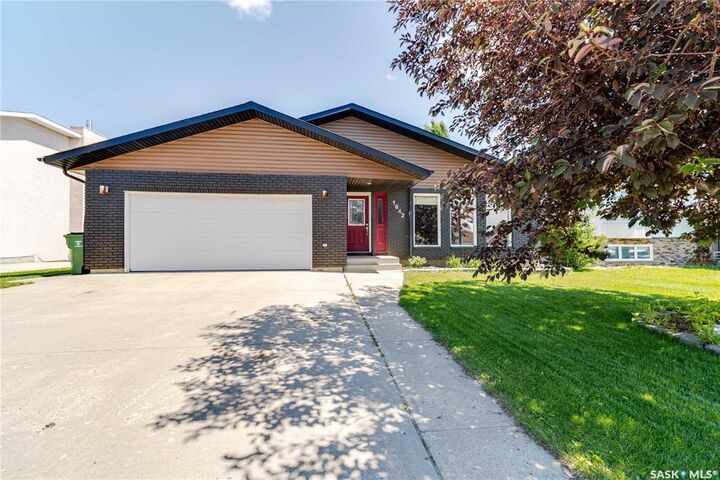 Property Photo: 1642 Bingham Road SK S6H 7R8
