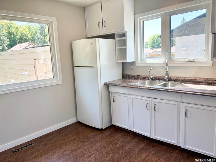 Property Photo:  313 Myrtle Avenue N  SK S3N 1R7 